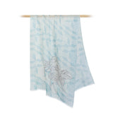 Laden Sie das Bild in den Galerie-Viewer, Leichter Damen-Wickelschal aus Kaschmir im 200er-Jahre-Kamelien-Print