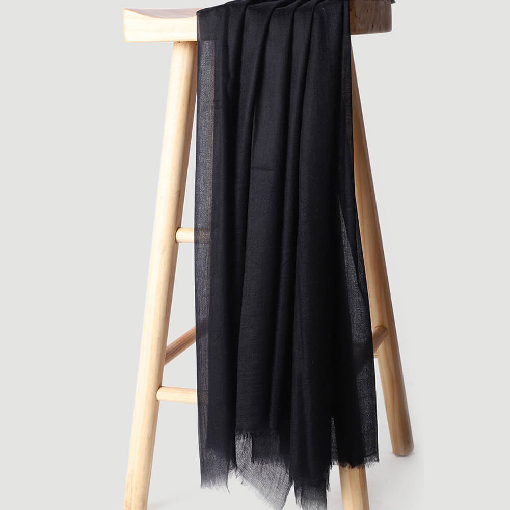 400S 100% Black and White Cashmere shawl Wrap