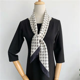 Charger l&#39;image dans la galerie, Foulard carré en sergé de soie vintage, châle soyeux de mûrier, 35 pouces, 14 momme