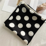 Cargar imagen en el visor de la galería, Bufanda cuadrada de seda con lunares, bufanda tipo chal de satén de seda de morera, 35 pulgadas, 12 momme