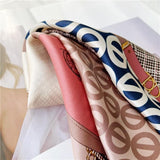 Cargar imagen en el visor de la galería, Bufanda cuadrada pequeña de seda de morera estampada, 21&quot; - 12 momme