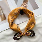 Cargar imagen en el visor de la galería, Bufanda de seda amarilla azul ligera 21 pulgadas 12 momme