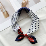 Cargar imagen en el visor de la galería, Bufanda cuadrada de satén puro 100% seda de morera de 21&quot; 12 momme