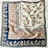 Cargar imagen en el visor de la galería, Bufanda cuadrada pequeña 100 % pura seda de morera para mujer - 12 momme