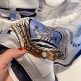 Charger l&#39;image dans la galerie, Foulard élégant en soie 35x35