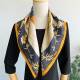 Cargar imagen en el visor de la galería, Bufanda cuadrada 100 % pura seda de morera - 12 momme