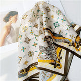 Charger l&#39;image dans la galerie, Foulard carré en soie de mûrier, 100% Vintage, mode