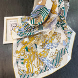 Laden Sie das Bild in den Galerie-Viewer, Eleganter quadratischer Schal aus weißer Twilly-Maulbeerseide, 88,9 cm (14 Momme).