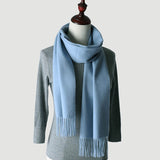 Laden Sie das Bild in den Galerie-Viewer, Hellblauer Kaschmirschal mit Wassermuster