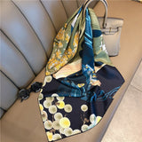 Charger l&#39;image dans la galerie, Foulard en soie montgolfière 35x35