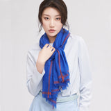 Cargar imagen en el visor de la galería, Mantón de lana extrafina azul royal