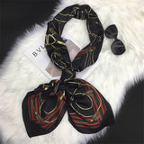 Charger l&#39;image dans la galerie, Grand foulard en soie noir 70&#39;&#39;