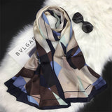 Charger l&#39;image dans la galerie, Grande écharpe géométrique en soie imprimée 70&quot; X 25&quot;